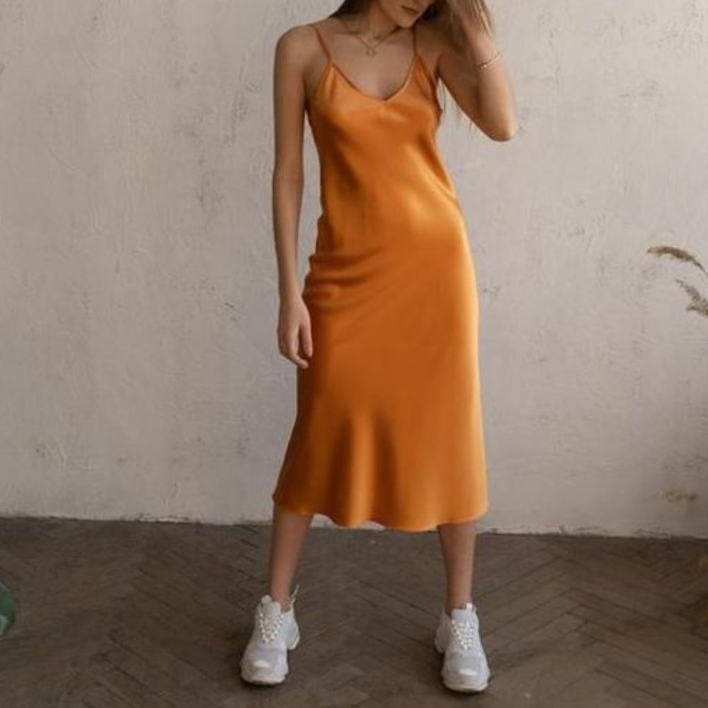 Silk Laundry 90S SILK SLIP DRESS ICONIC MARIGOLD